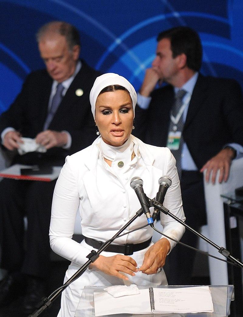 Şeyha Muza BM kuruluşu Alliance of Civilizations Forum'un yıllık toplantısında, Brezilya 2010-Kaynak, wikipedia.jpg Şeyha Muza BM kuruluşu Alliance of Civilizations Forum'un yıllık toplantısında, Brezilya 2010-Kaynak, wikipedia.jpg