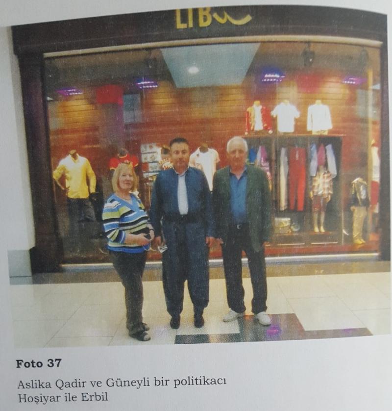 Mehmet Elbistan, Erivan Radyosu eski ses sanatçısı Aslika Qadir ve Iraklı Kürt politikacı Hoşiyar ile Erbil'de .jpg Mehmet Elbistan, Erivan Radyosu eski ses sanatçısı Aslika Qadir ve Iraklı Kürt politikacı Hoşiyar ile Erbil'de .jpg