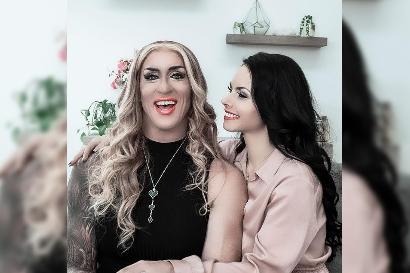 Scooby Dudan Dafna bilan jinsiy aloqa