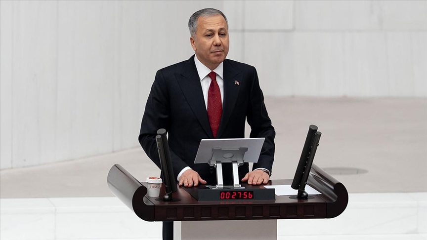 Bakan Yerlikaya: 103 terör örgütü mensubu ikna yoluyla yurt dışından gelerek teslim oldu