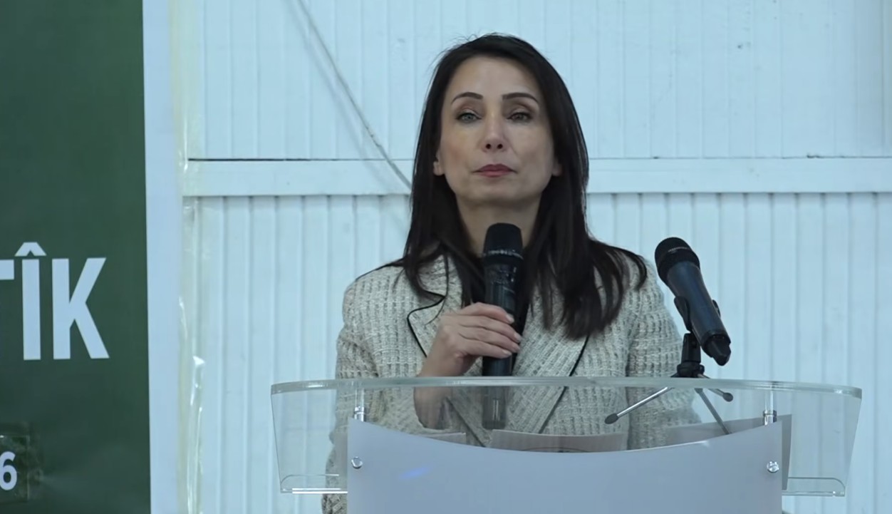 Hatimoğulları, Abdi'nin Şeybani'yle birlikte katıldığı Münih Konferansı'nı işaret etti: Aynı fotoğraf Türkiye'de de verilmeli