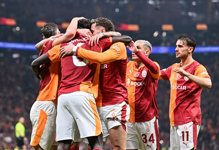 Siyasilerden Galatasaray’a 5-2’lik Juventus zaferi için tebrik mesajları