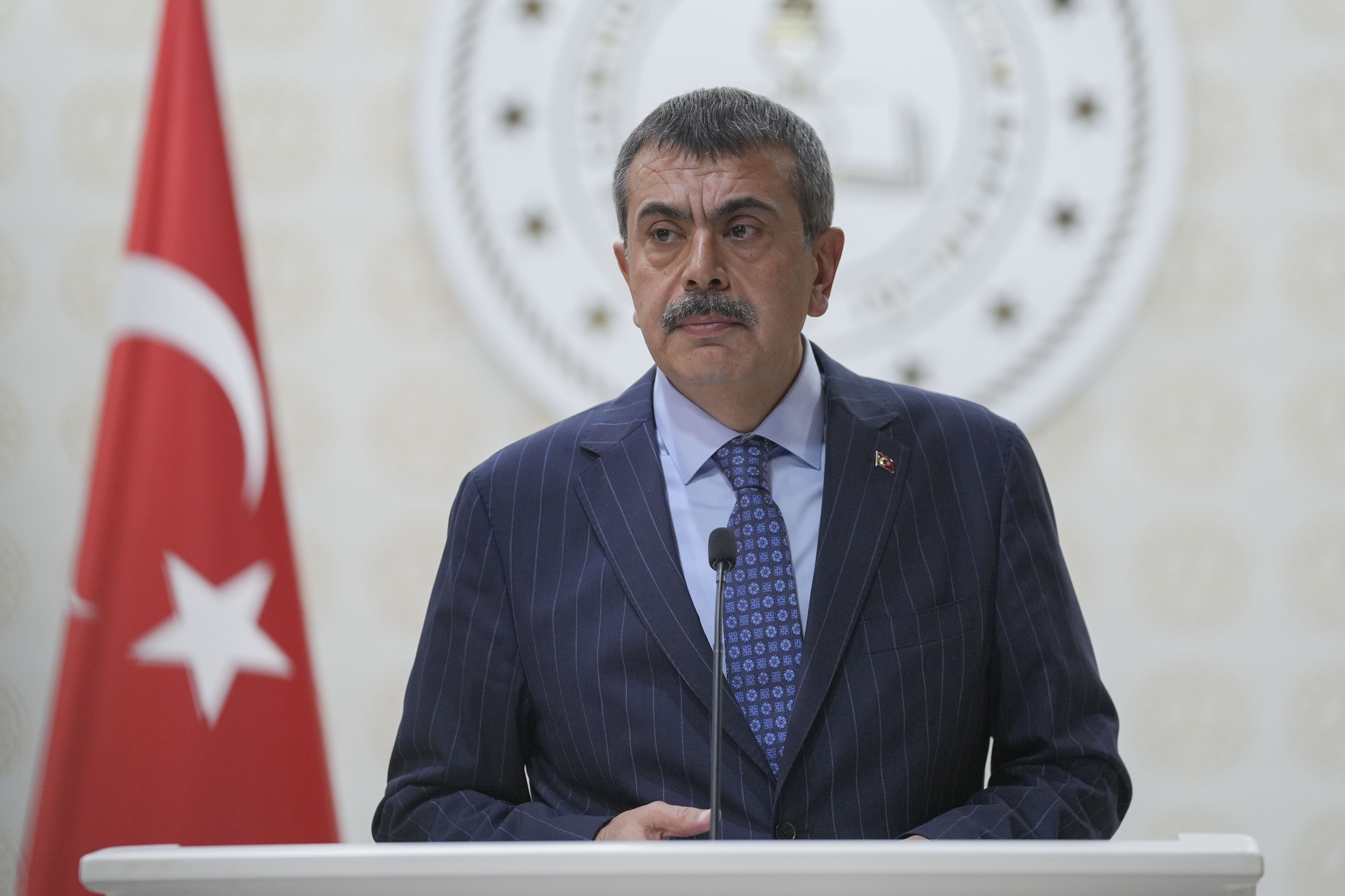 Bakan Tekin: "Laikliği Birlikte Savunuyoruz" başlıklı metne dava açacağım