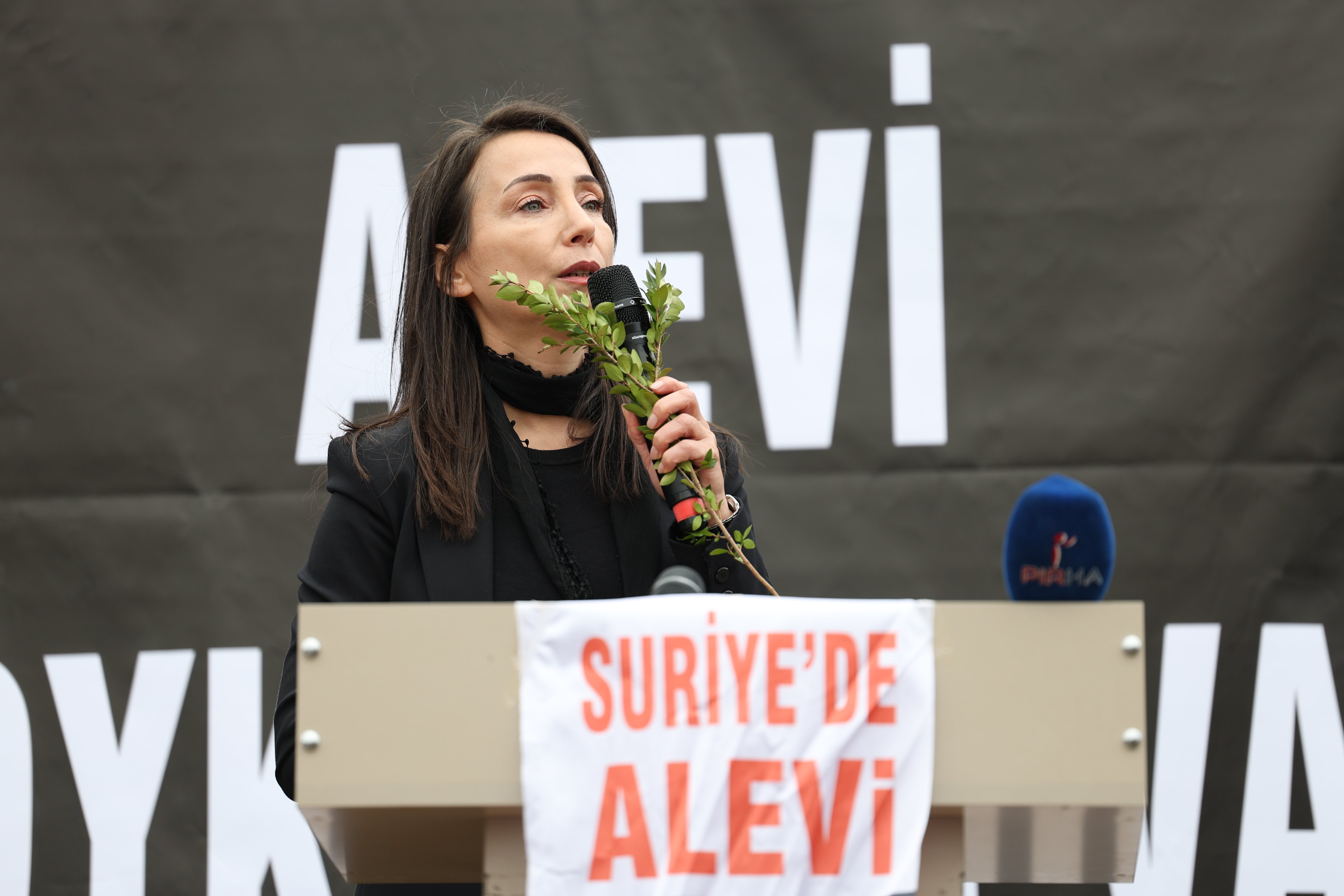 Hatimoğulları: İran'daki savaş derhal durdurulmalı, Orta Doğu'da tek çözüm demokrasi