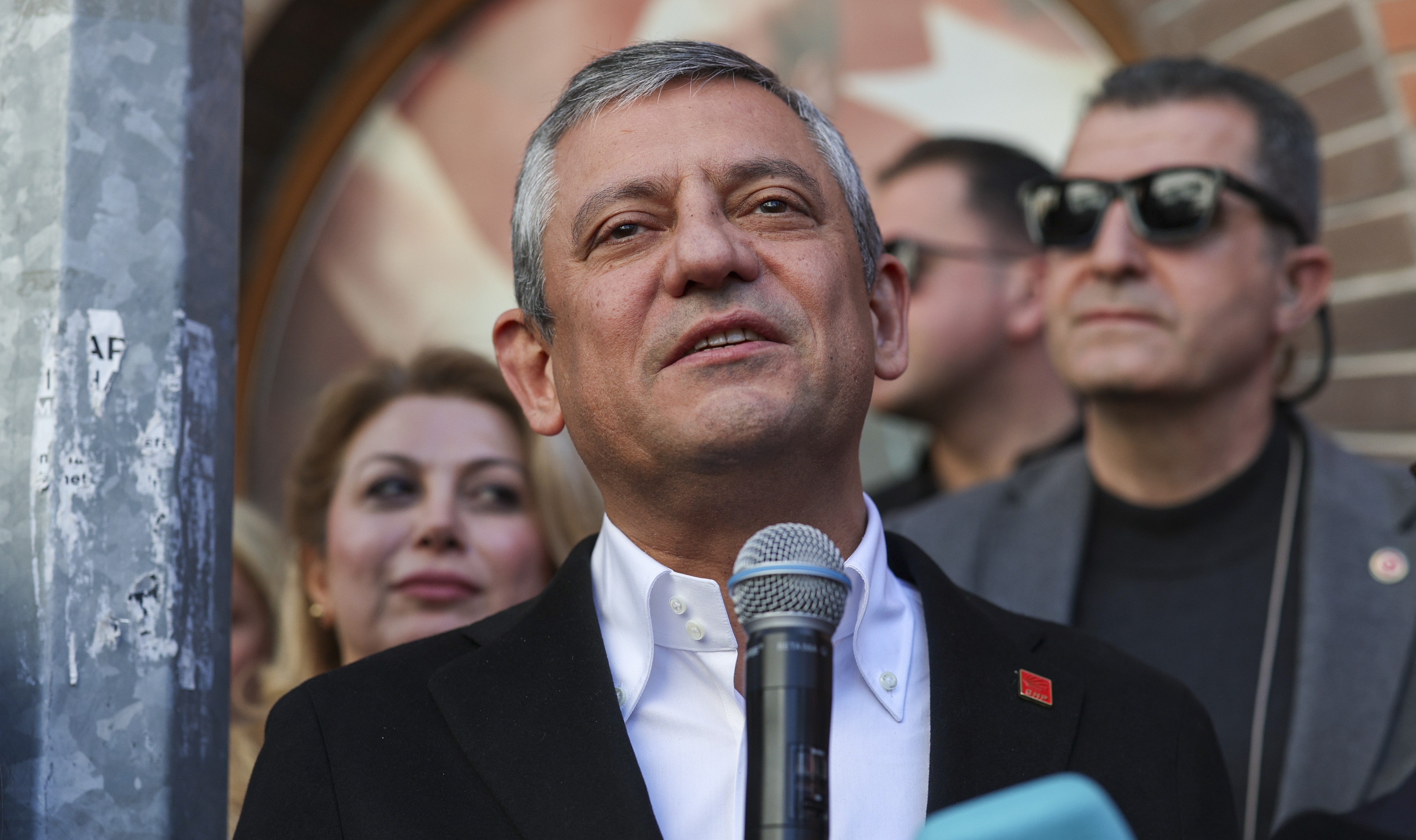 CHP Lideri Özgür Özel, İBB Davası Öncesi Mesaj Verdi: Yargılanmak Değil, Yargılamak İçin Silivri'ye Gidiyoruz