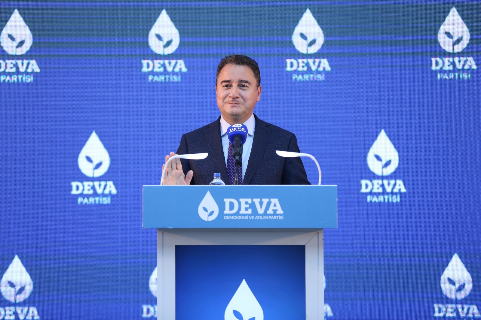 DEVA Partisi Genel Başkanı Babacan: Savaş bugün bitti desek genel kriz iklimi, genel gerginlik iklimi devam edecek