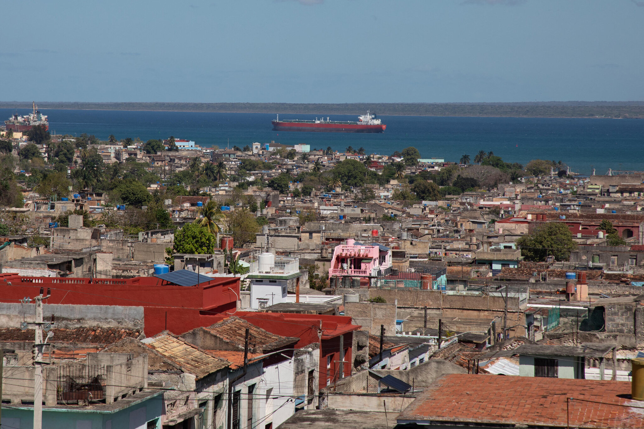ABD, Küba'ya uyguladığı ablukayı hafifletiyor mu?