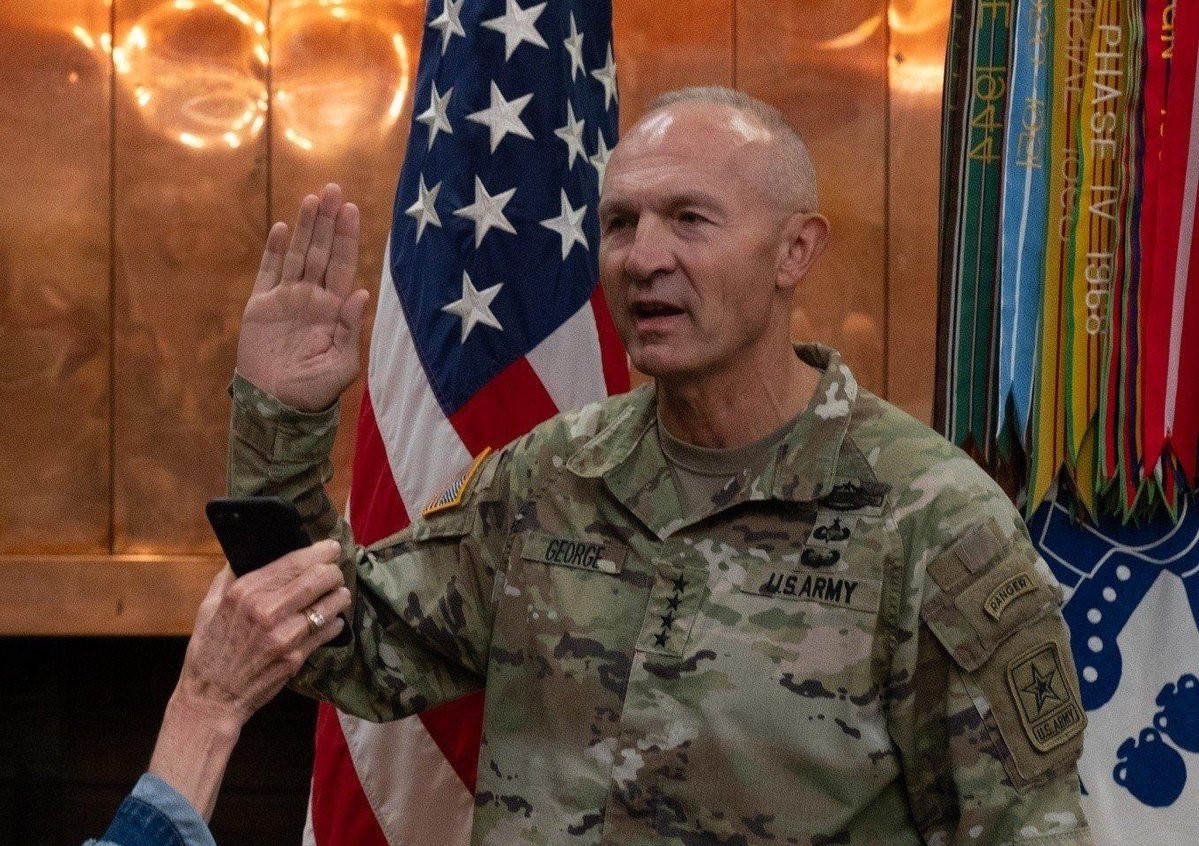 ABD Savunman Bakanı Hegseth, ABD Kara Kuvvetleri Komutanı’nı görevden aldı