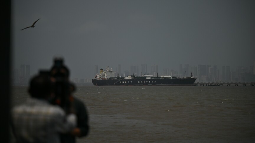 İran: İsrail'in Lübnan'a saldırması nedeniyle Hürmüz Boğazı'ndan petrol tankerlerinin geçişi durduruldu