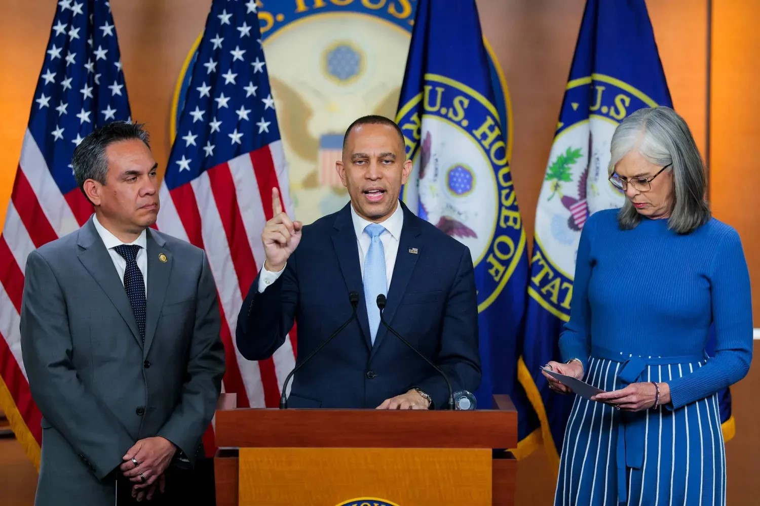 İran ateşkesi Washington’daki bölünmeleri derinleştiriyor