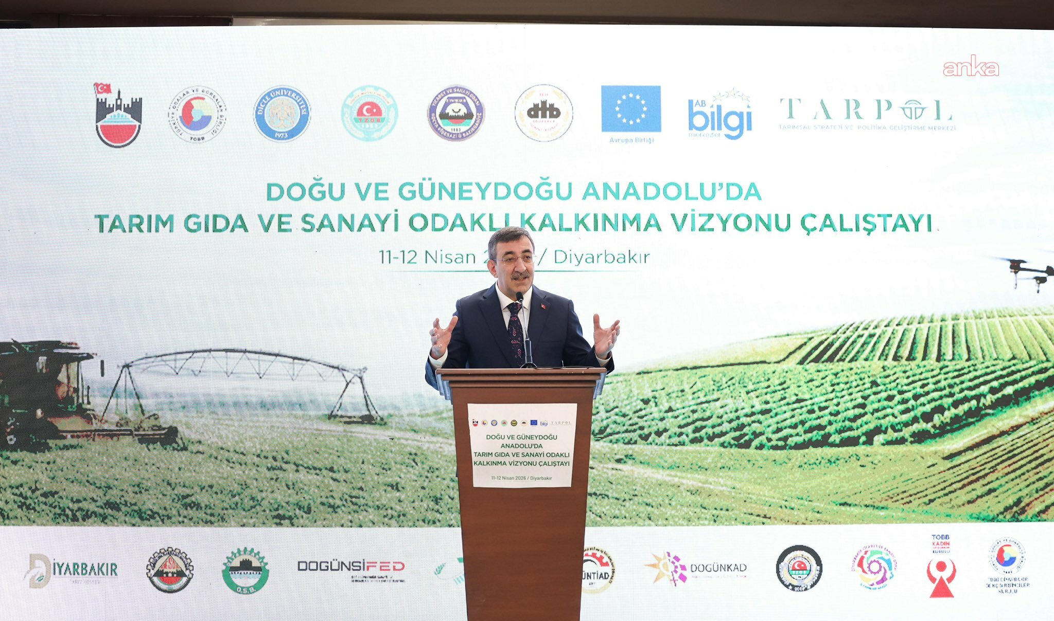 Cumhurbaşkanı Yardımcısı Yılmaz: Doğu ve Güneydoğu'da geçmişin ihmallerini telafi etmeye uğraşıyoruz