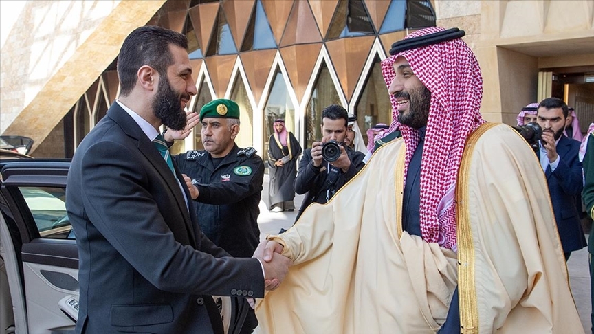 Suudi Arabistan Veliaht Prensi Bin Selman, Suriye Cumhurbaşkanı Şara ile ikili ilişkileri görüştü