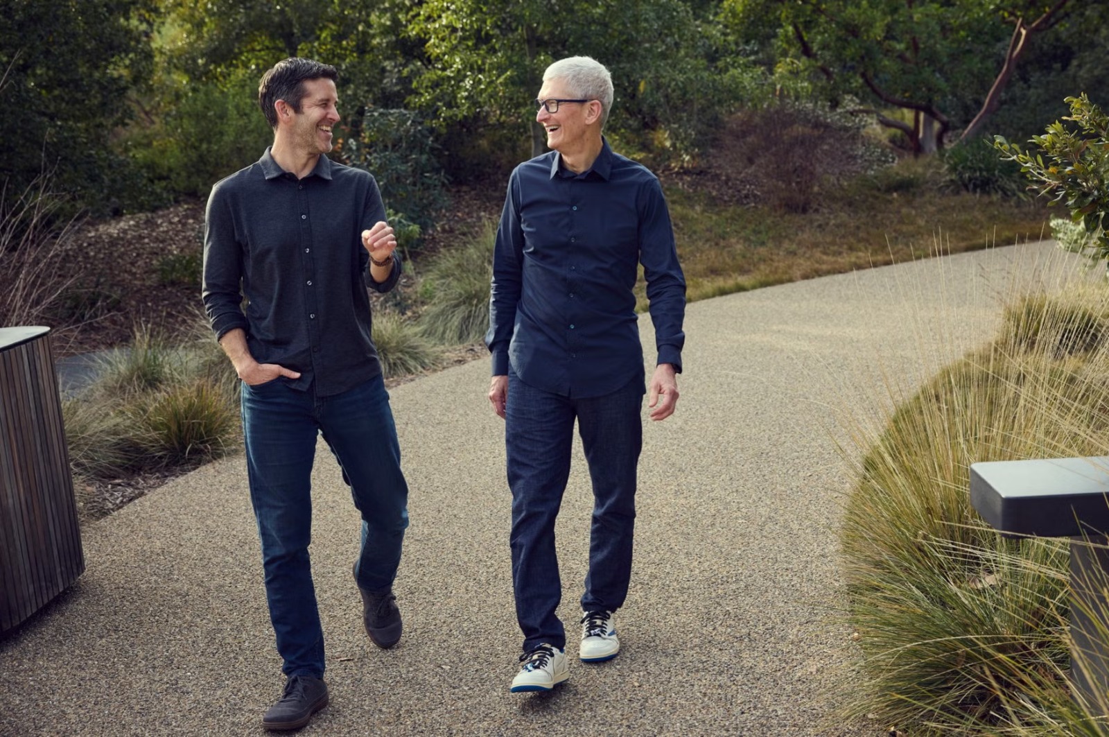 Tim Cook, Apple CEO'luğunu neden bıraktığını açıkladı