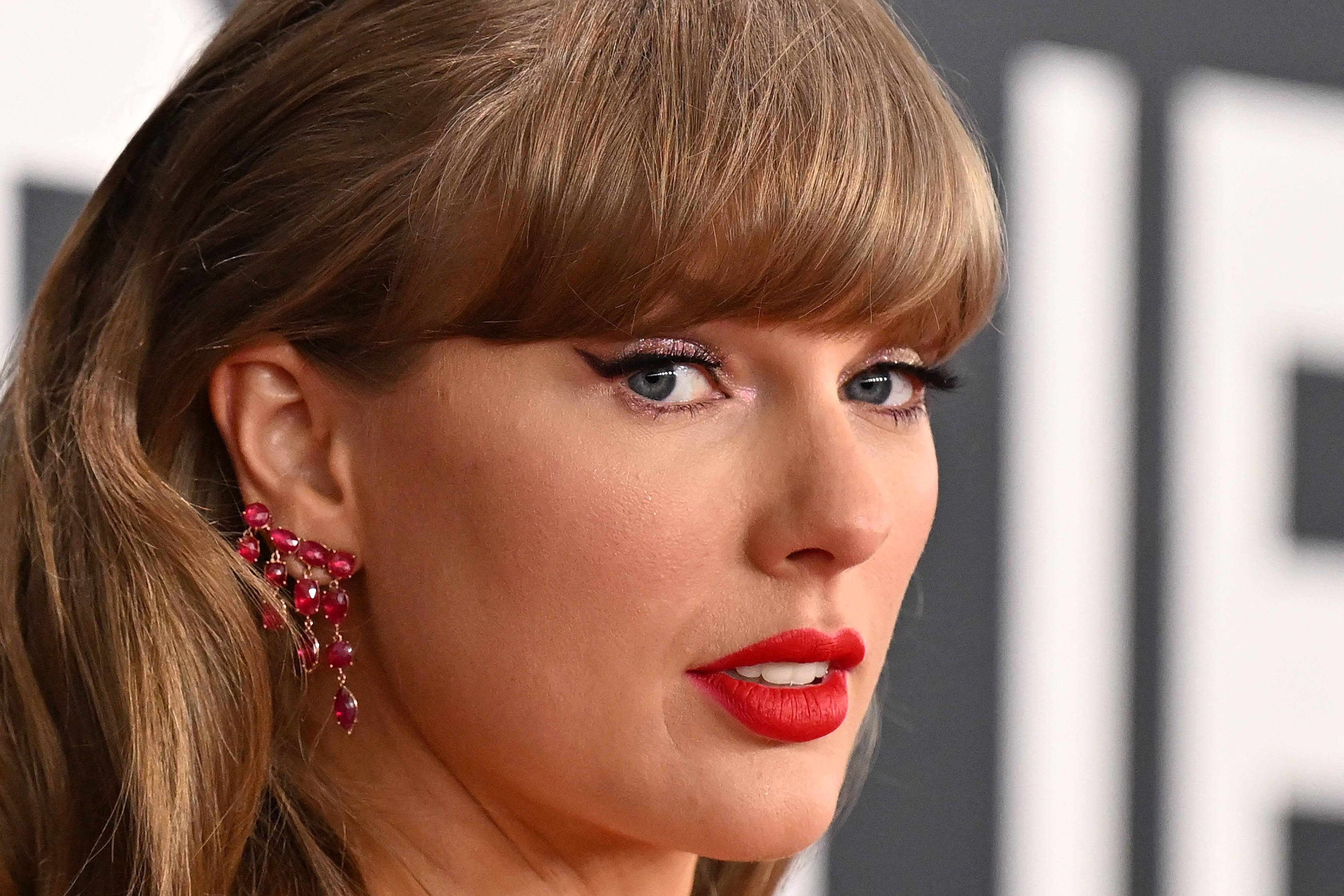 Taylor Swift, Yapay Zeka Tehditlerine Karşı Sesini ve Görüntüsünü Tescil Ettirdi