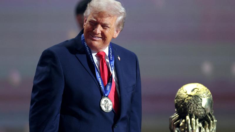 Trump: İran anlaşma yapana kadar deniz ablukası sürecek