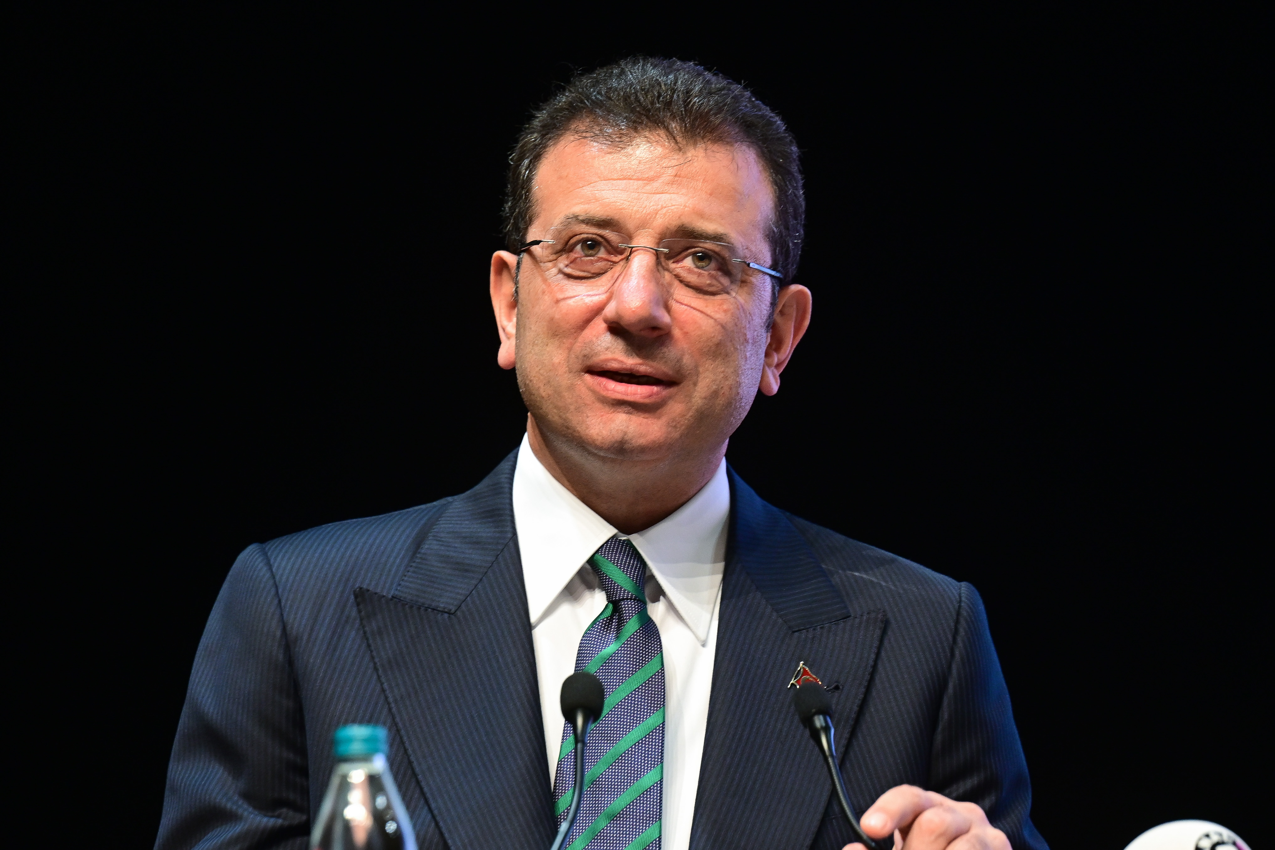 İmamoğlu: Milletin güvenini yitirdiği bilen iktidarın kendi menfaatinden başkasını gözü görmemektedir