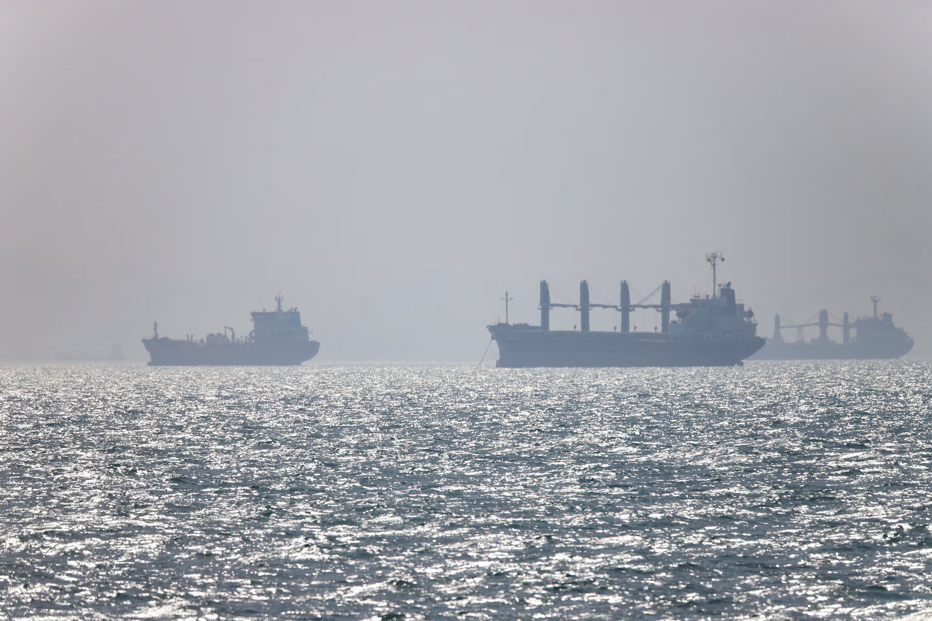 Hürmüz’de vurulan tankerin mürettebatı: “Her şey havaya uçtu”