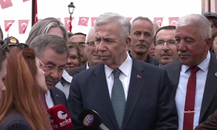 Mansur Yavaş: Belediye başkanları parti değiştirecekse referandum yapılmalı
