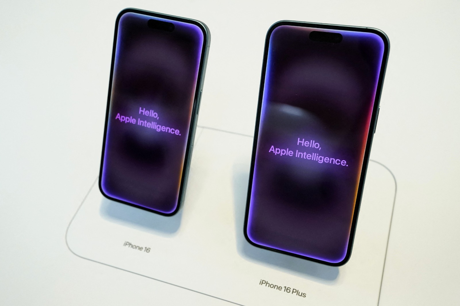 Sert eleştiriler alan Apple tasarım değişikliğine gidiyor