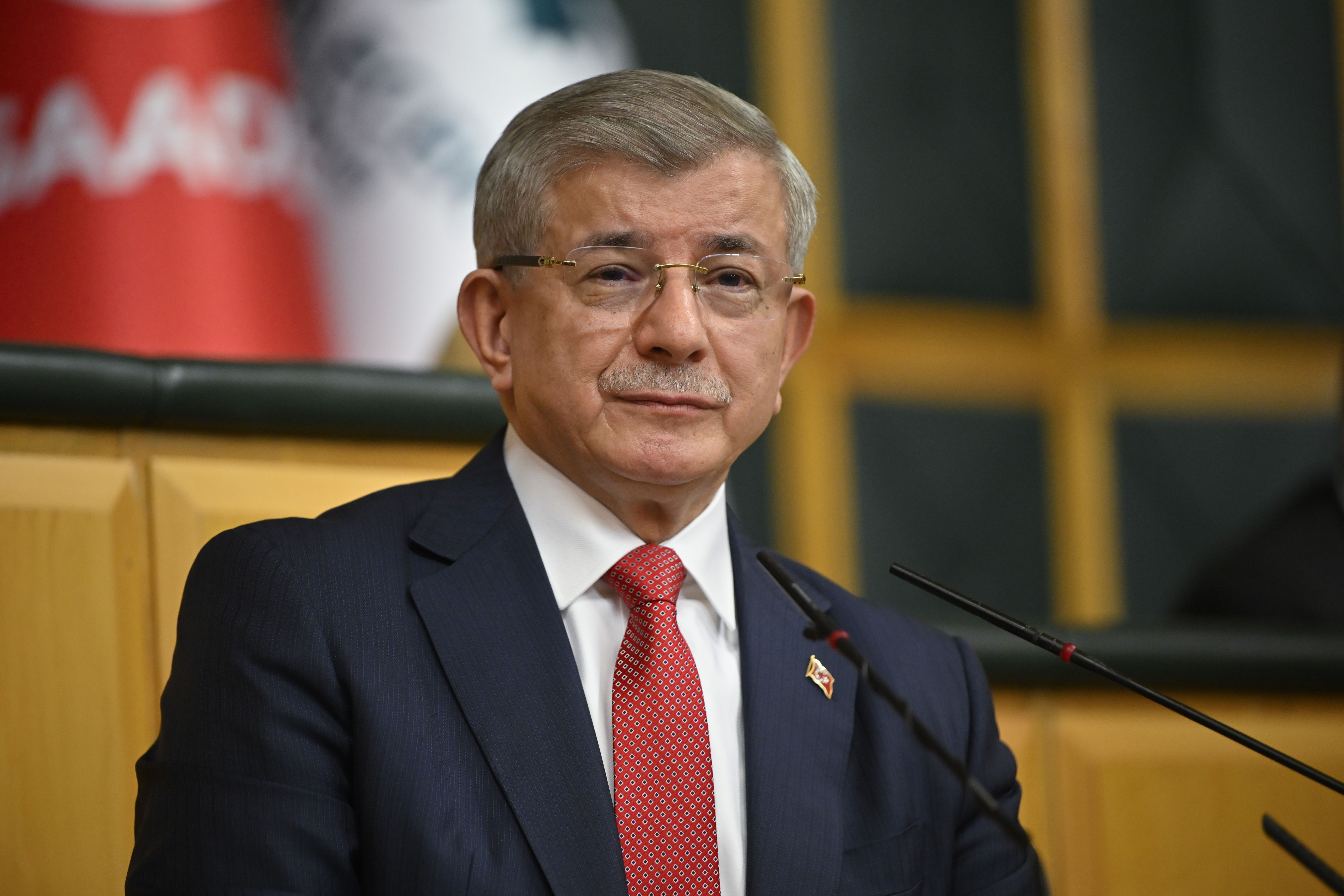 Gelecek Partisi Genel Başkanı Davutoğlu:  Türk siyasetine kara leke olarak geçeceksiniz