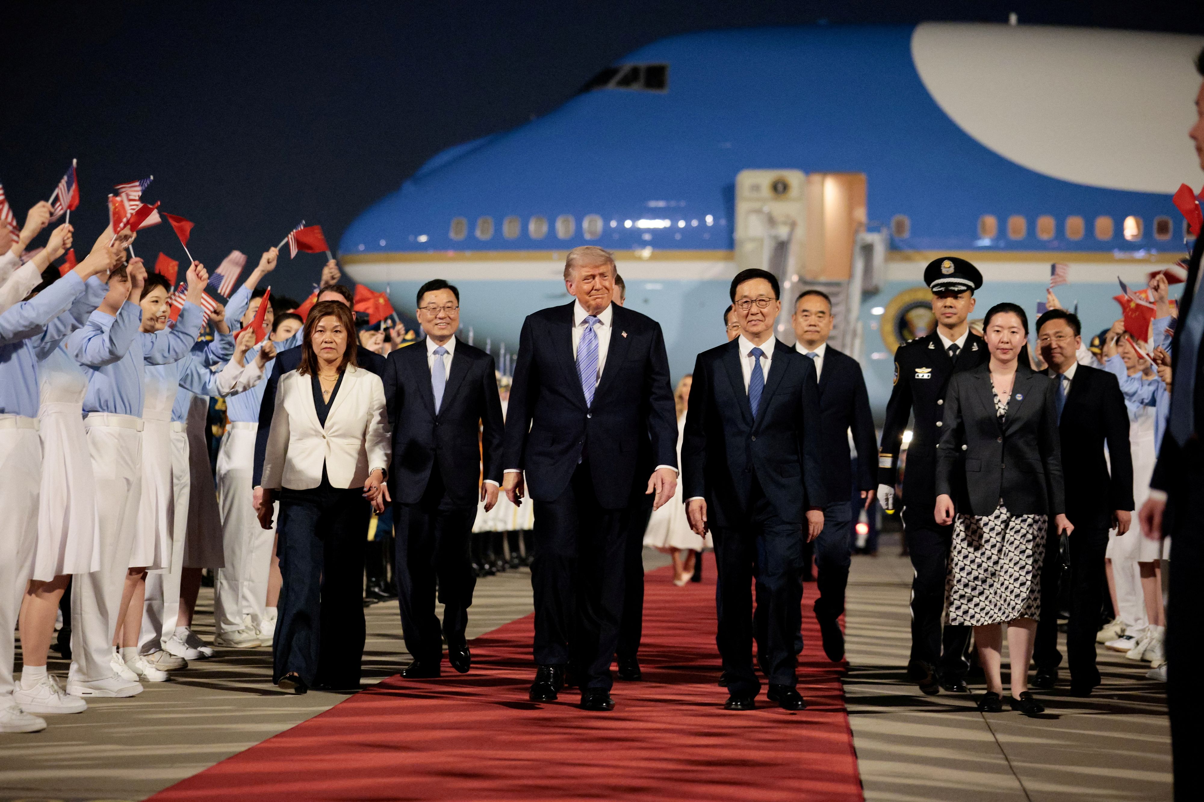 Trump, 8,5 yıl aradan sonra Çin'i ziyaret ediyor