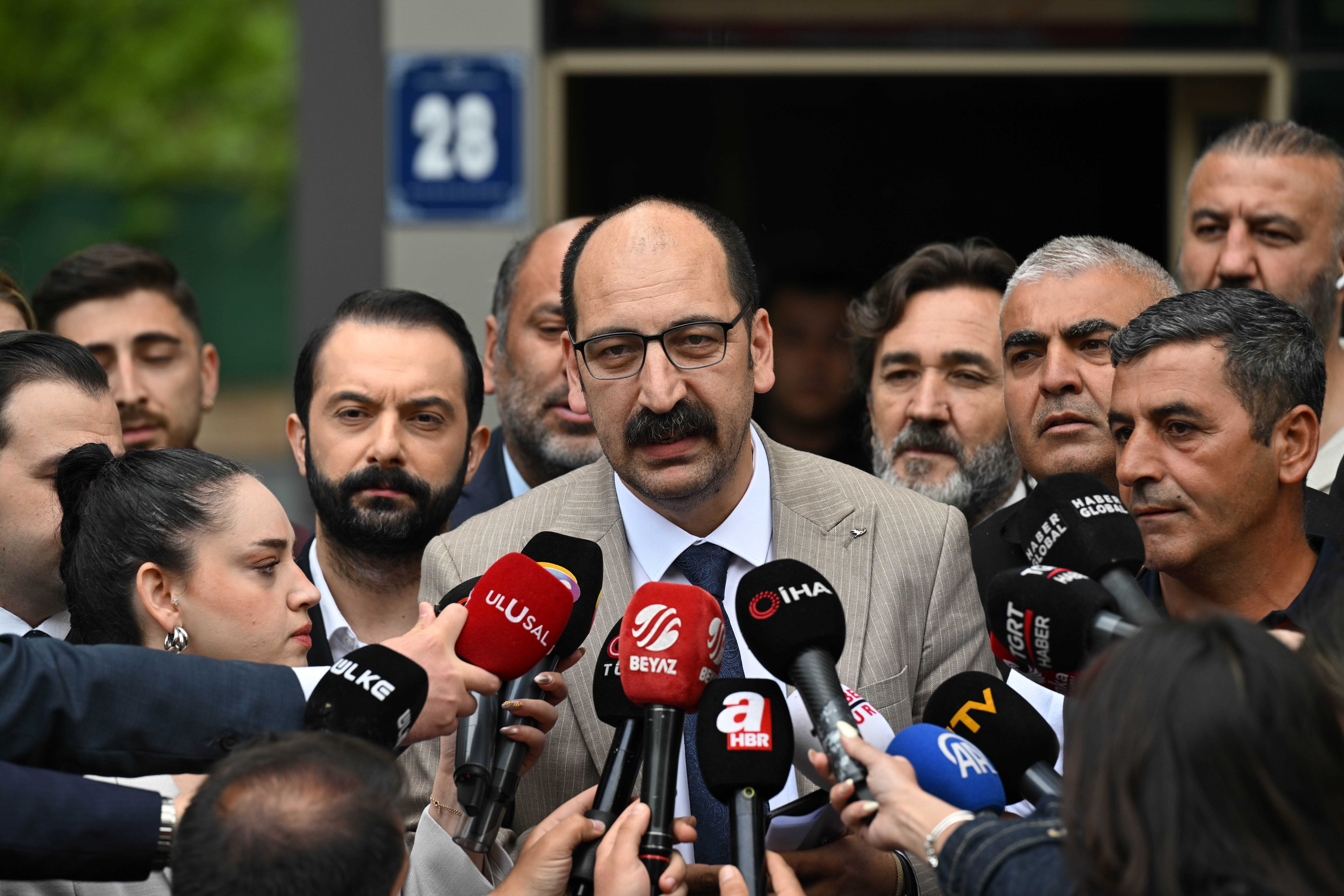 Kılıçdaroğlu'nun Basın Danışmanı Sönmez: CHP'nin Genel Başkanı neredeyse Genel Merkez orasıdır