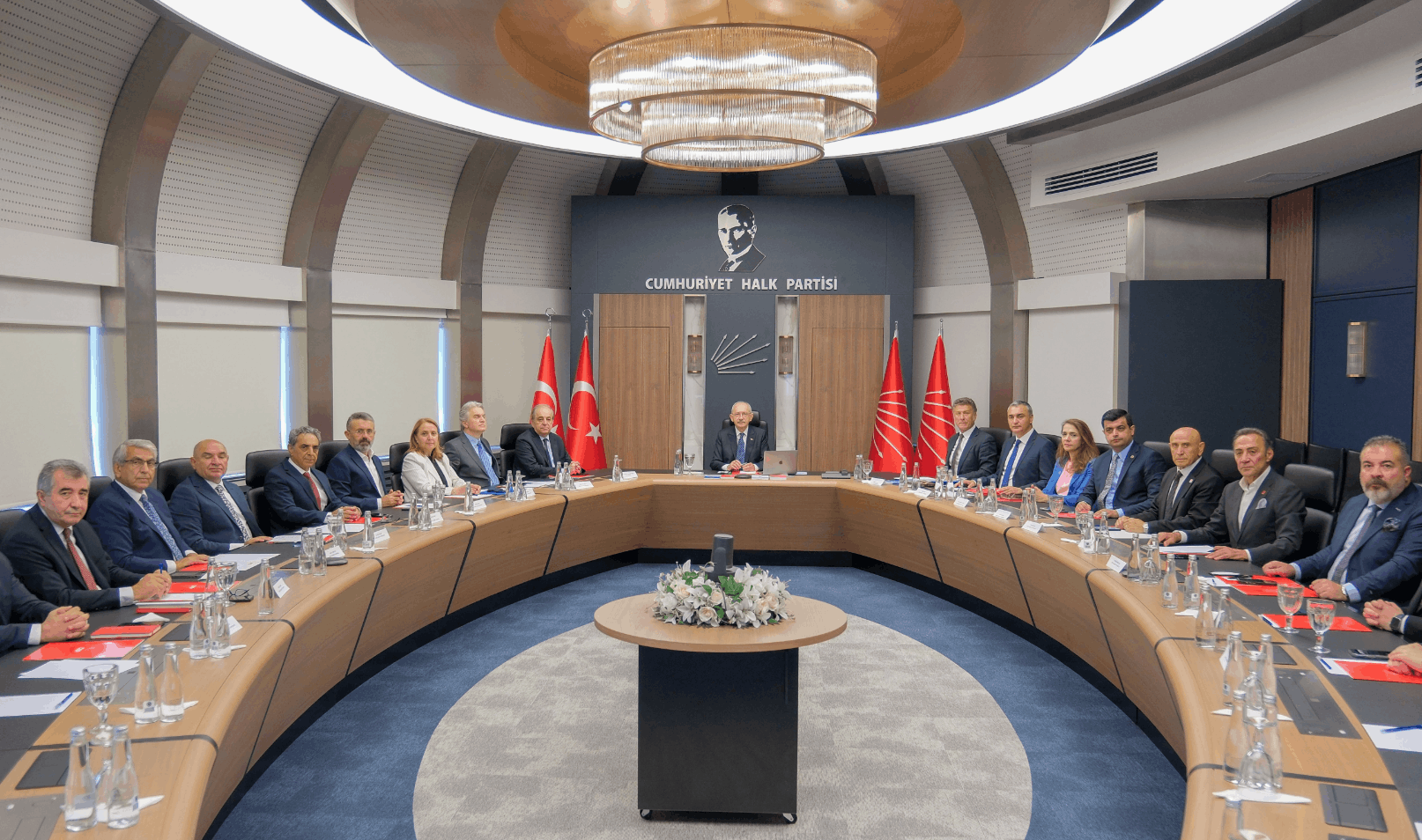 Kılıçdaroğlu'ndan kurmaylarına talimat: Pozitif dilden vazgeçmeyeceğiz