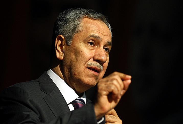 Bülent Arınç: Özel'in grup toplantısında konuşma yapması bence yasaldır ve hukuka uygundur