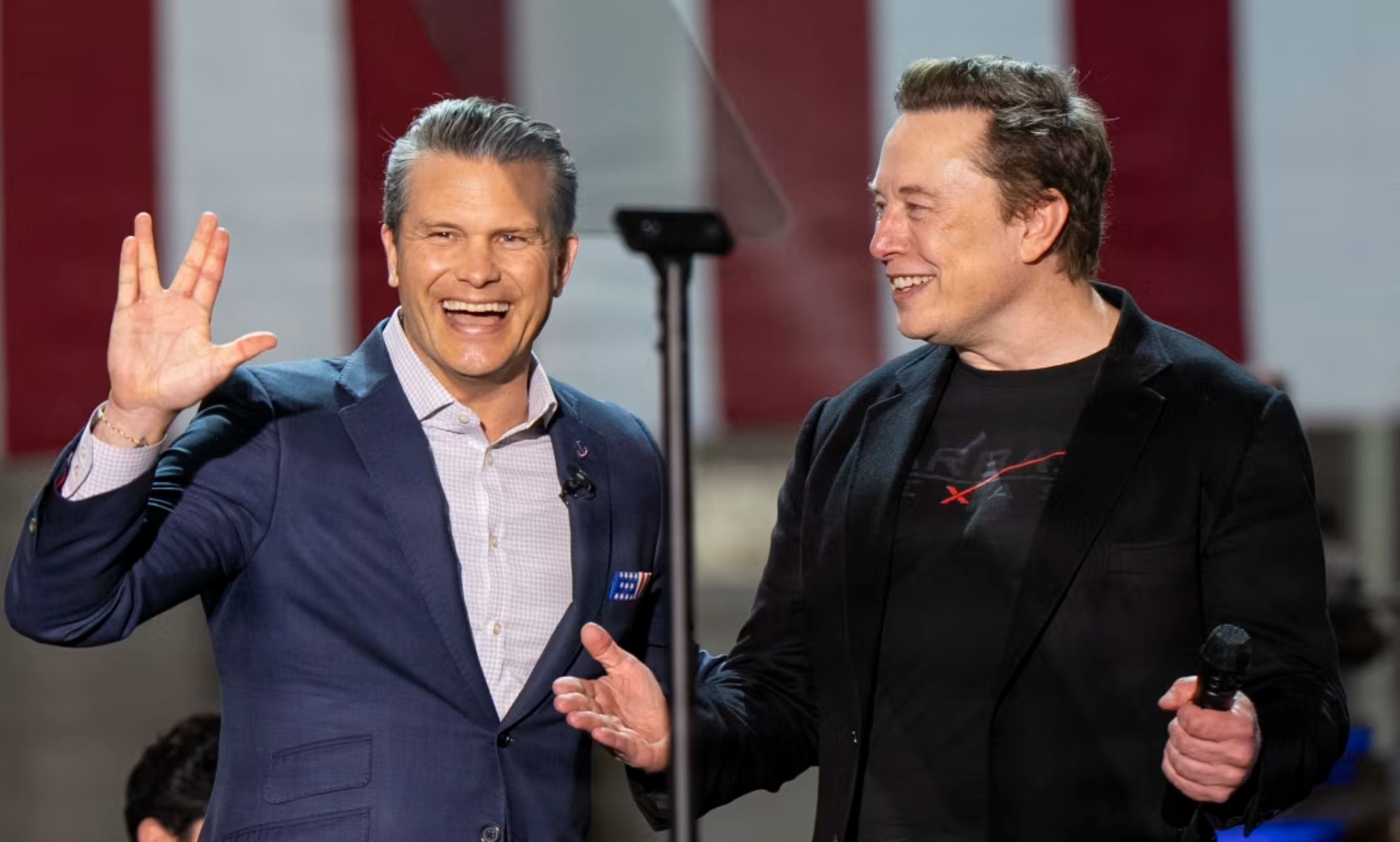 SpaceX, ABD Savaş Bakanlığı'nın içinde nasıl yer edindi?