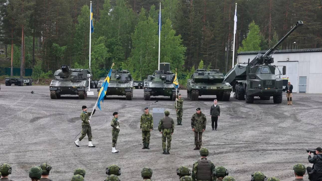 NATO, bu sefer "Noel Baba'nın evini" karargaha çevirdi