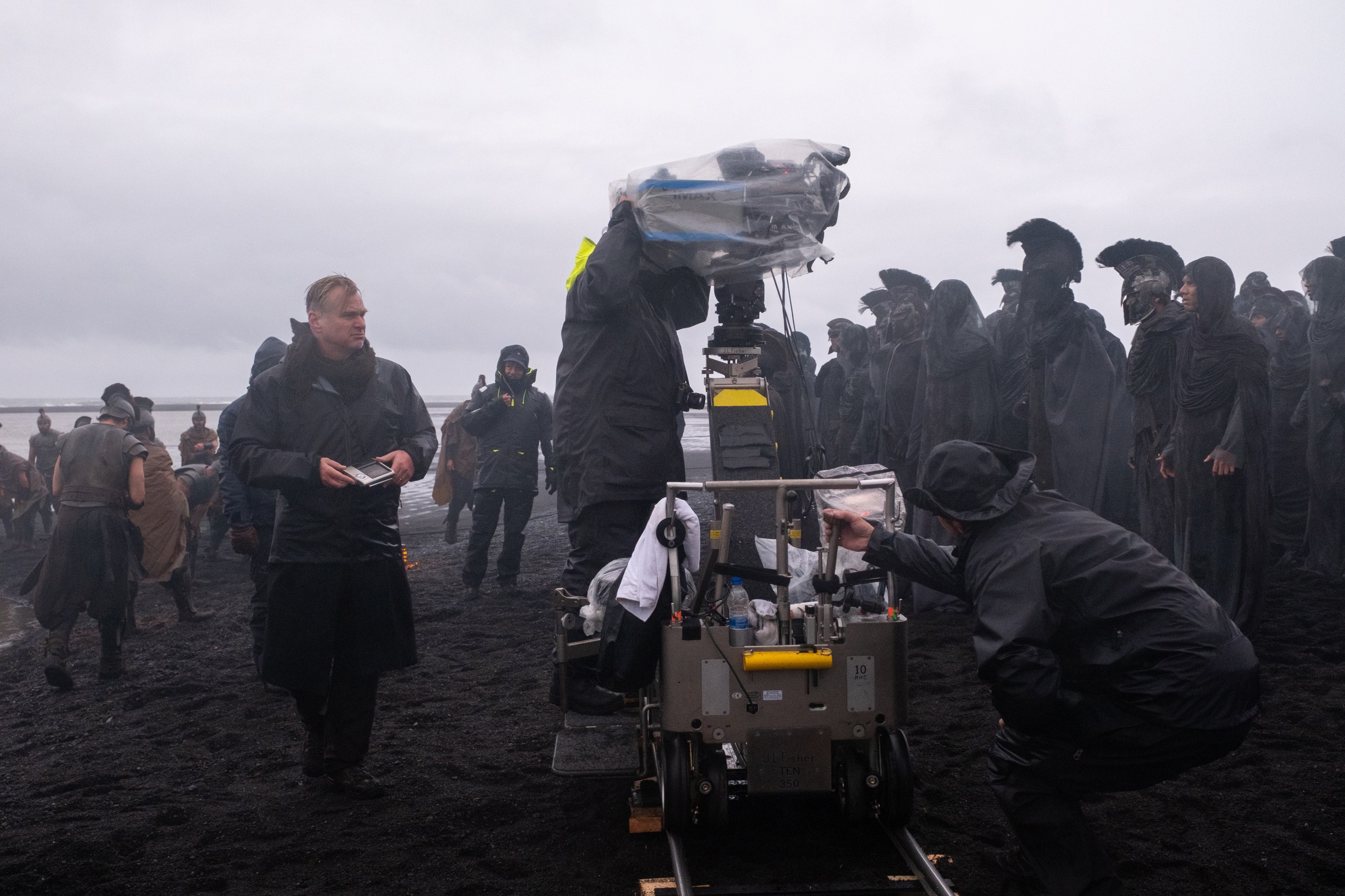 Christopher Nolan yeni filmi için tarih verdi