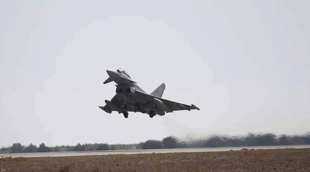 MSB: Eurofighter uçaklarını kullanacak personel gelecek aydan itibaren Birleşik Krallık'ta eğitim almaya başlayacak