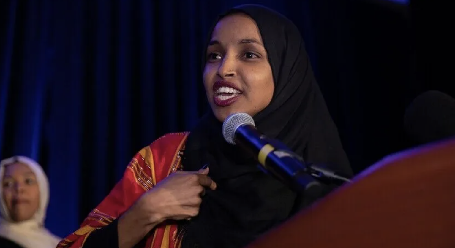 ABD Kongresi için yarışan Müslüman adaylardan Ilhan Omar, Minnesota’daki ön seçimleri kazandı
