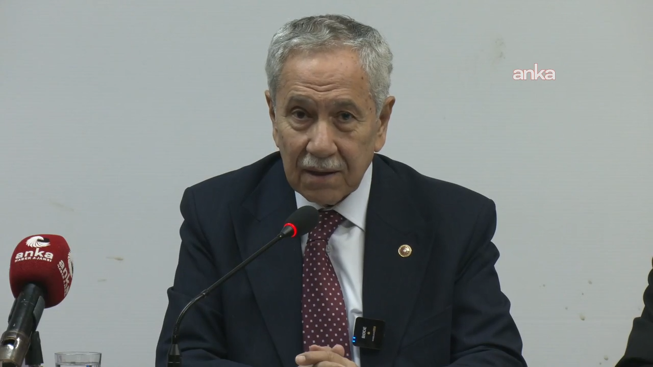Bülent Arınç, Davutoğlu'nun Oğlunun Düğünündeki Sözlerini Açıkladı