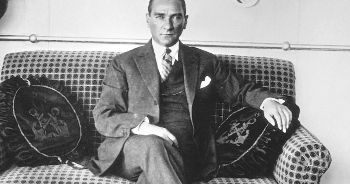 mustafa kemal ataturk ile yuz yillik