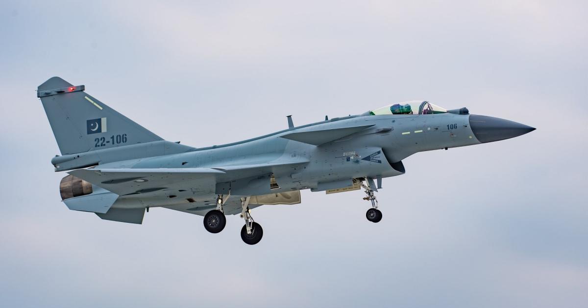 Pakistan, İran heyetini dönüşte savaş jetleriyle korudu