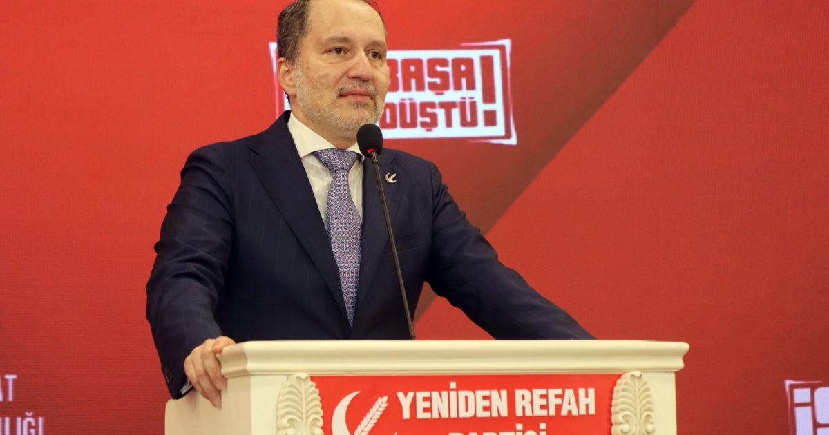 Yeniden Refah Partisi Genel Başkanı Erbakan:  İktidara ayrı hukuk, muhalefete ayrı hukuk uygulanıyor