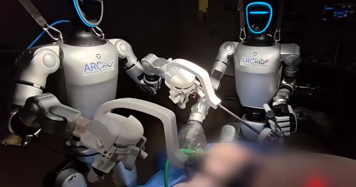 İnsansı robot ilk ameliyatını gerçekleştirdi: UC San Diego'da safra kesesi operasyonu başarıyla tamamlandı