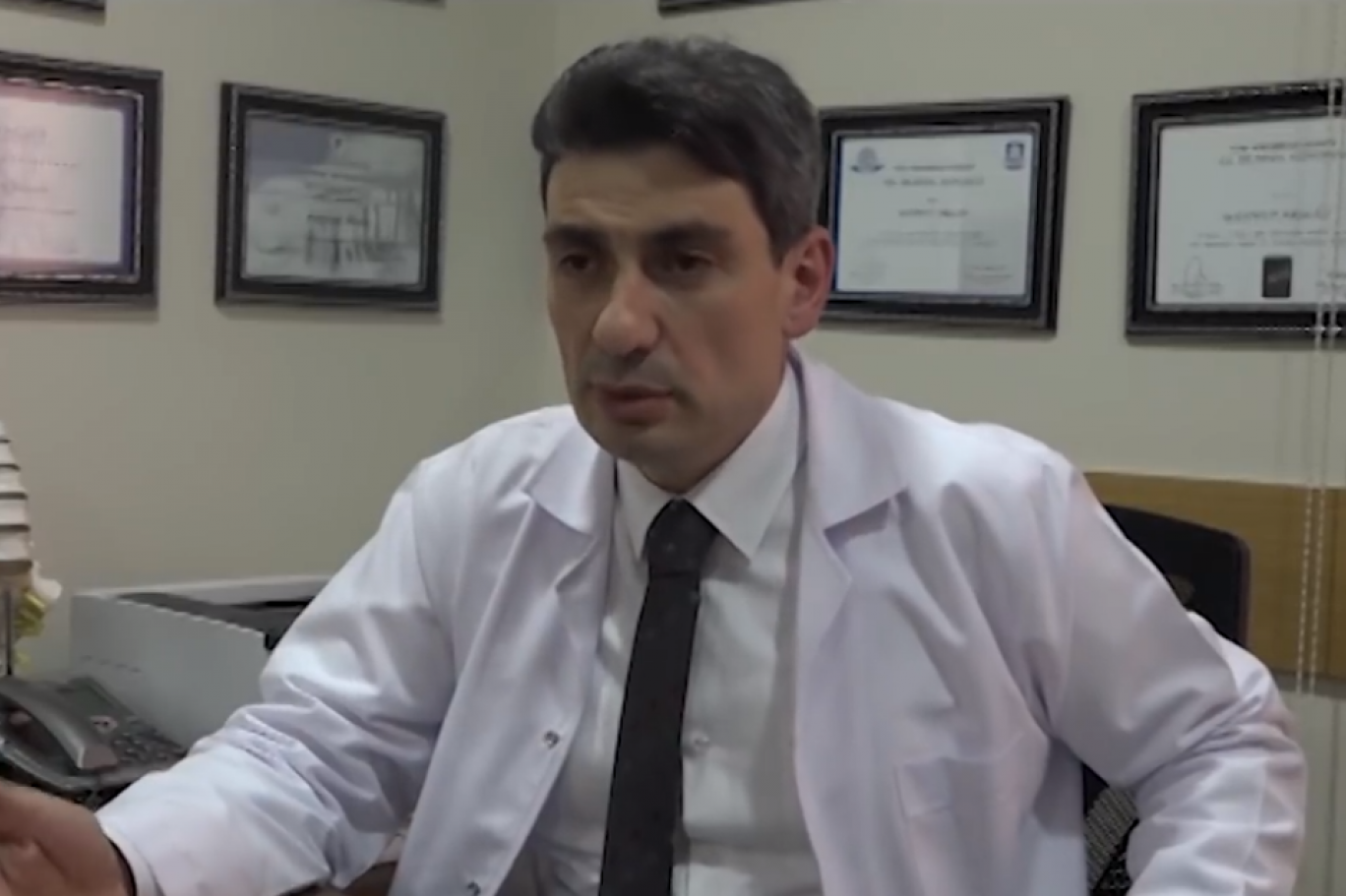 kilicdaroglu na ve annesine hakaret eden doktor kovuldu independent turkce