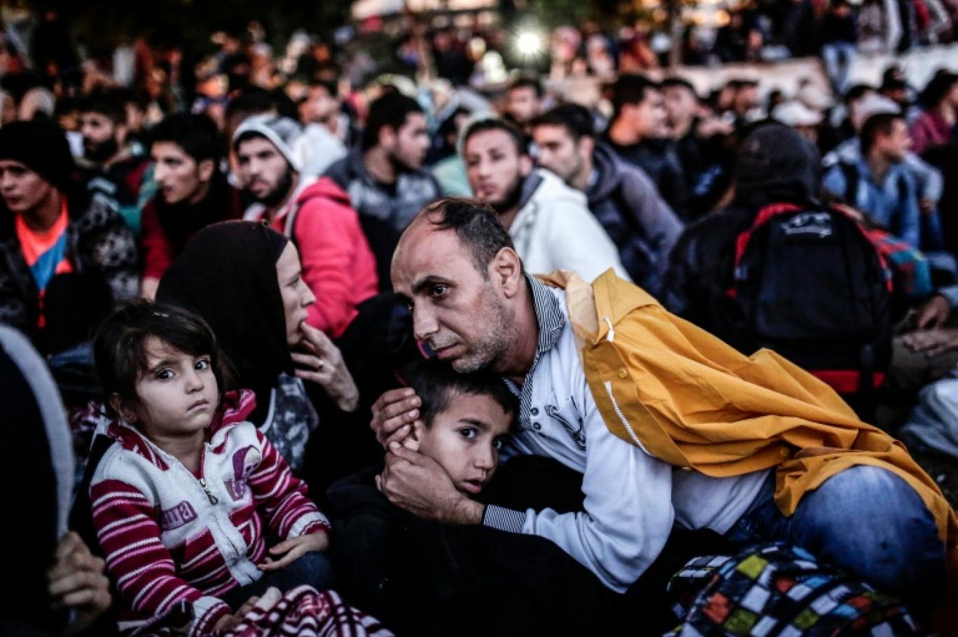 İstanbul'da yaşayan on binlerce "kayıtsız" göçmen sınır dışı ediliyor |  Independent Türkçe