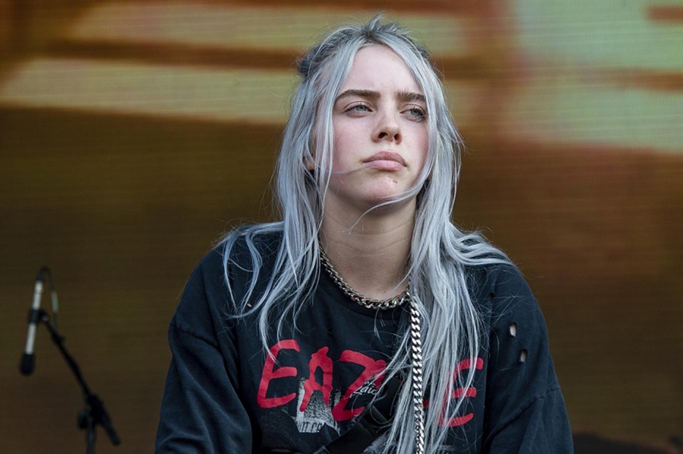 billie eilish kendisini ustsuz robot