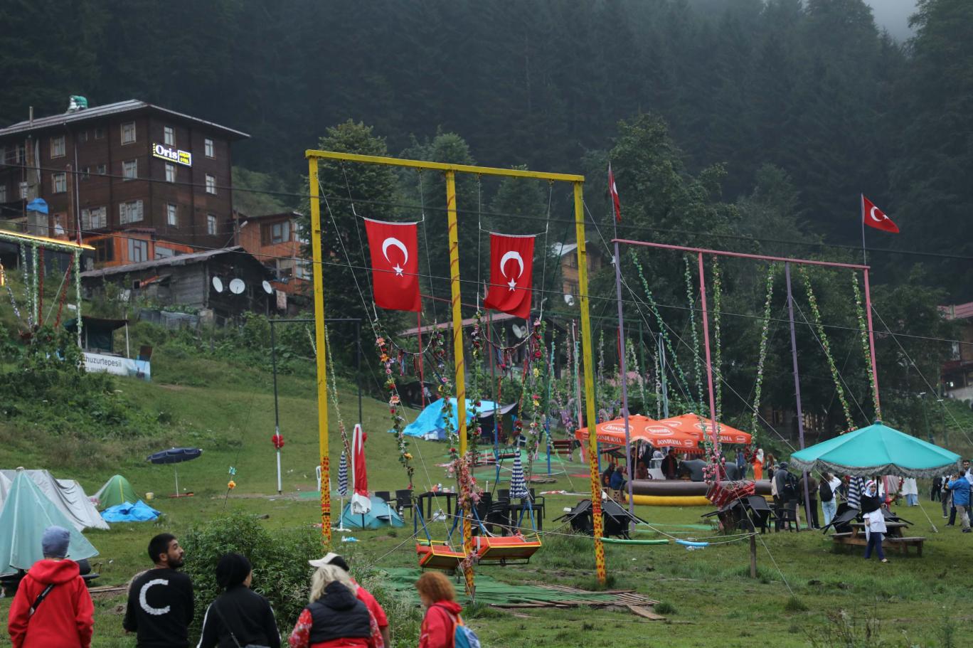 ayder yaylasi ndaki salincaklar
