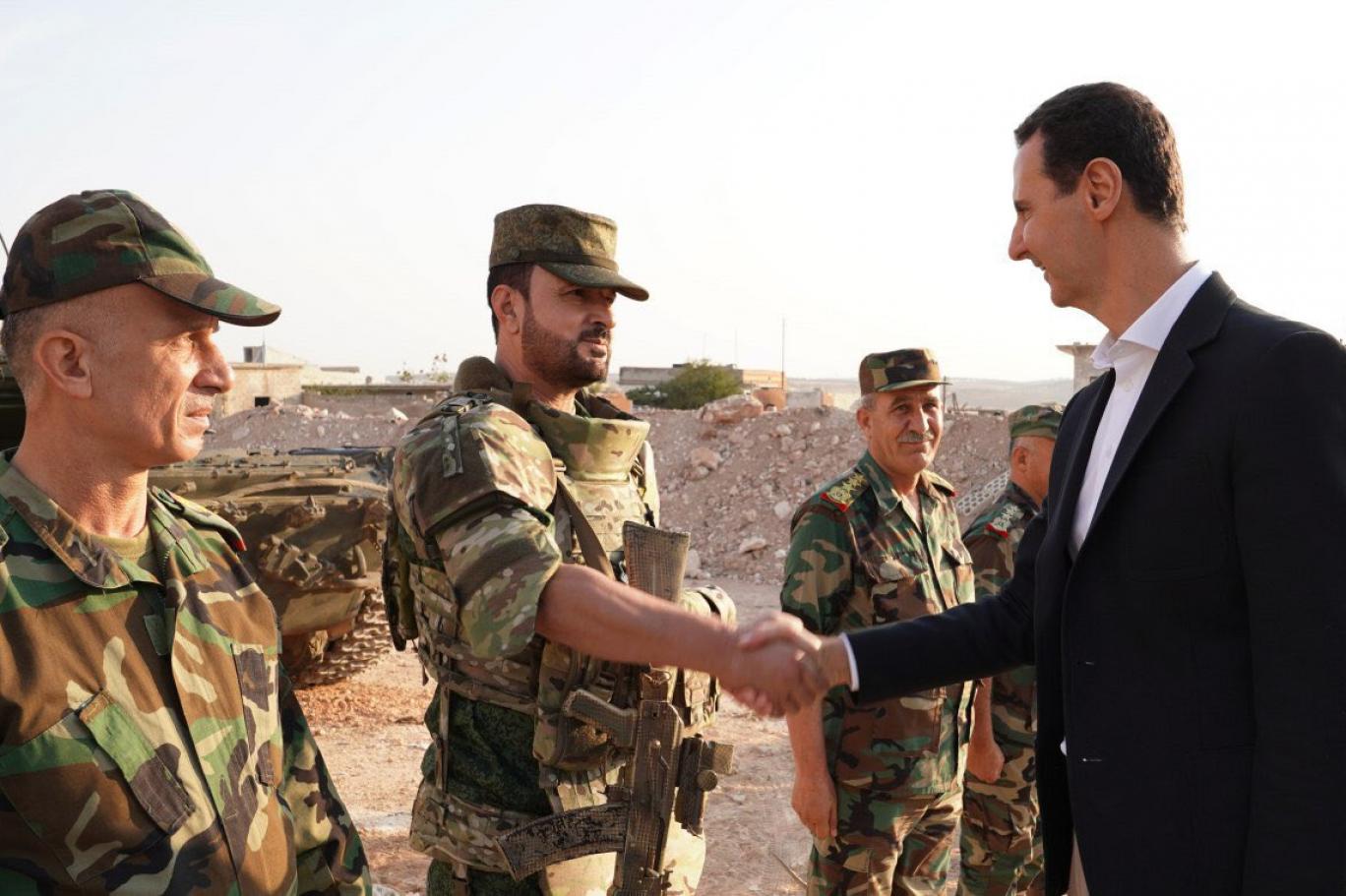 За сирию и башара. Генерал Сухель Аль-Хасан. Сирийский генерал Сухел Хасан. Сирийский генерал Сухель Аль-Хасан Бригадный. Башар Асад 2023.
