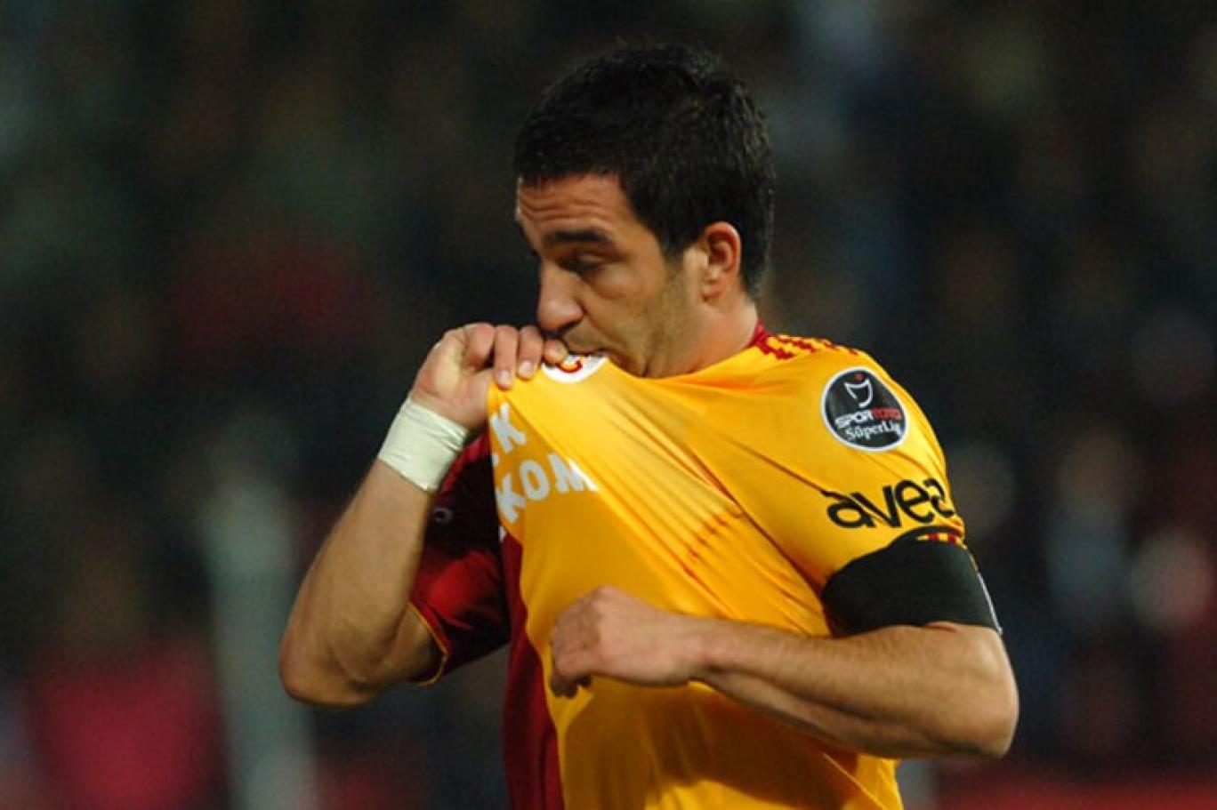 bir zirveden dusus hikayesi arda turan