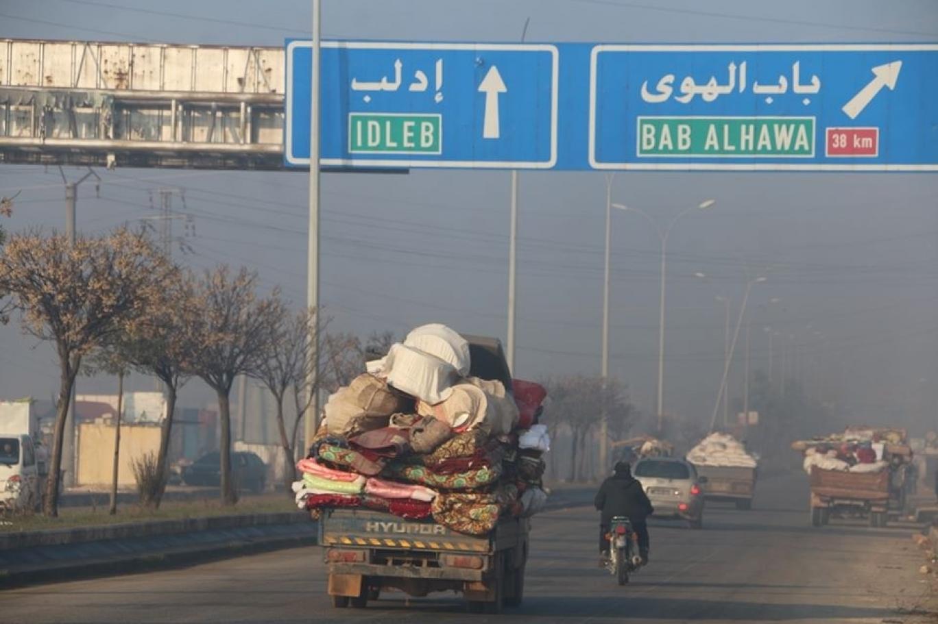 idlib de rusya ve suriye bombardimandan