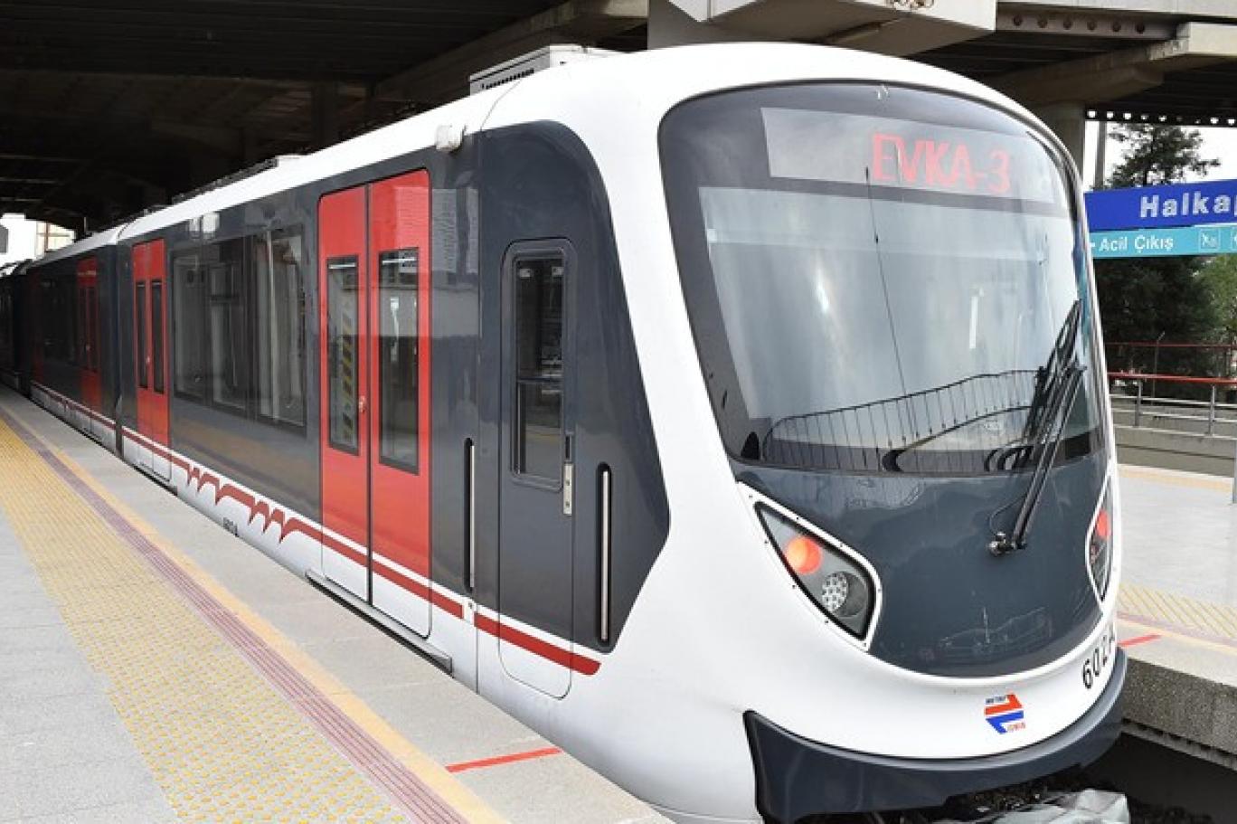 izmir de metro ve tramvay seferlerine