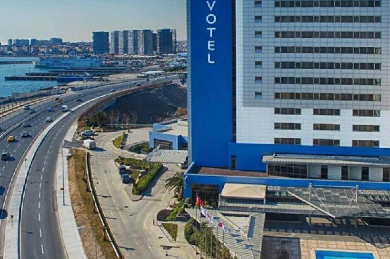Doktorlar Parasini Verdikleri Halde Cikarildiklarini Soyledi Imamoglu Baska Otel Ayarladi Novotel Yanlis Anlasildik Dedi Independent Turkce