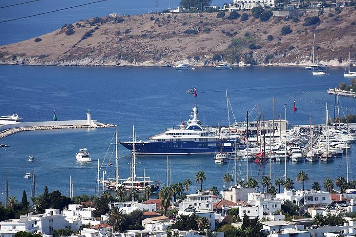 Bodrum Belediye Baskani Vip Arac Kiralama Sirketleri Yasagi Delmenin Yolunu Bulmus Independent Turkce