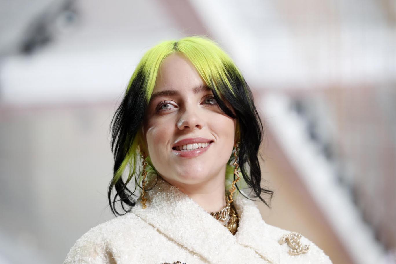 Billie Eilish Eski sevgililerimin beni arzuladığını hiç hissetmedim