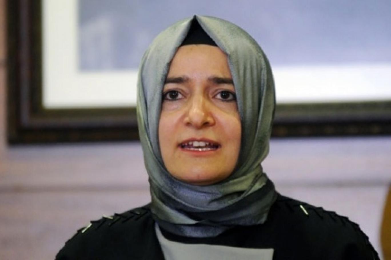 eski aile bakani sayan ayasofya nin zincirlerinin kirildigi bir atmosferde yillardir yururlukte olan bir sozlesmenin gundeme oturtulmasini manidar buluyorum independent turkce